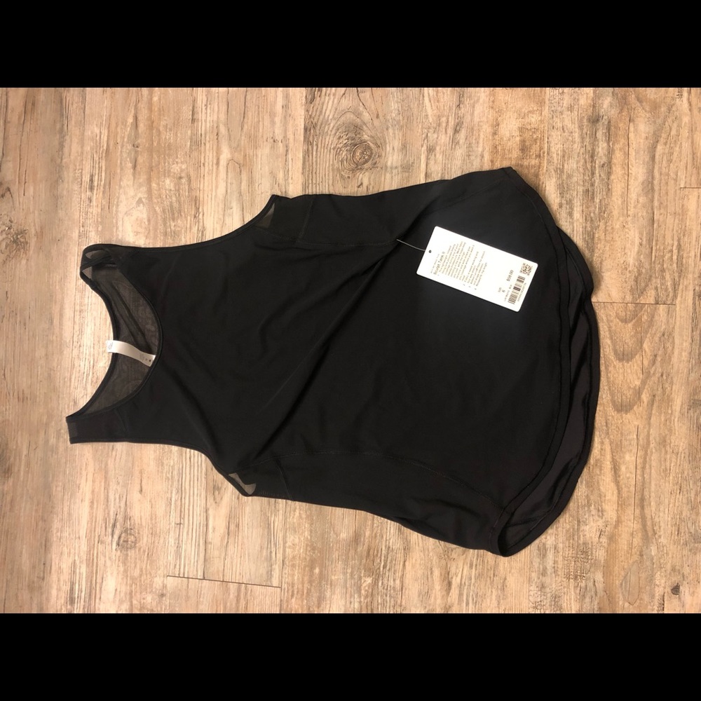 Black mesh Lululemon tank NWT